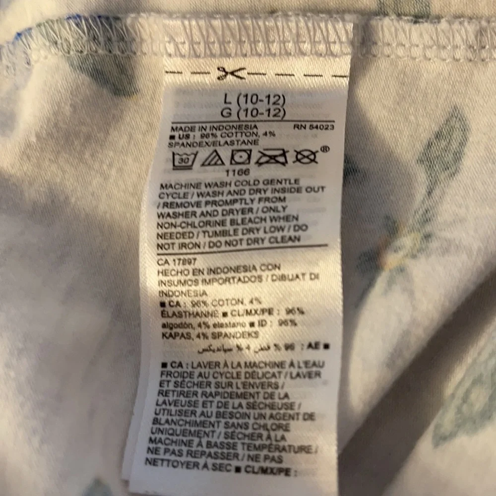 Old Navy leggings , size 10-12